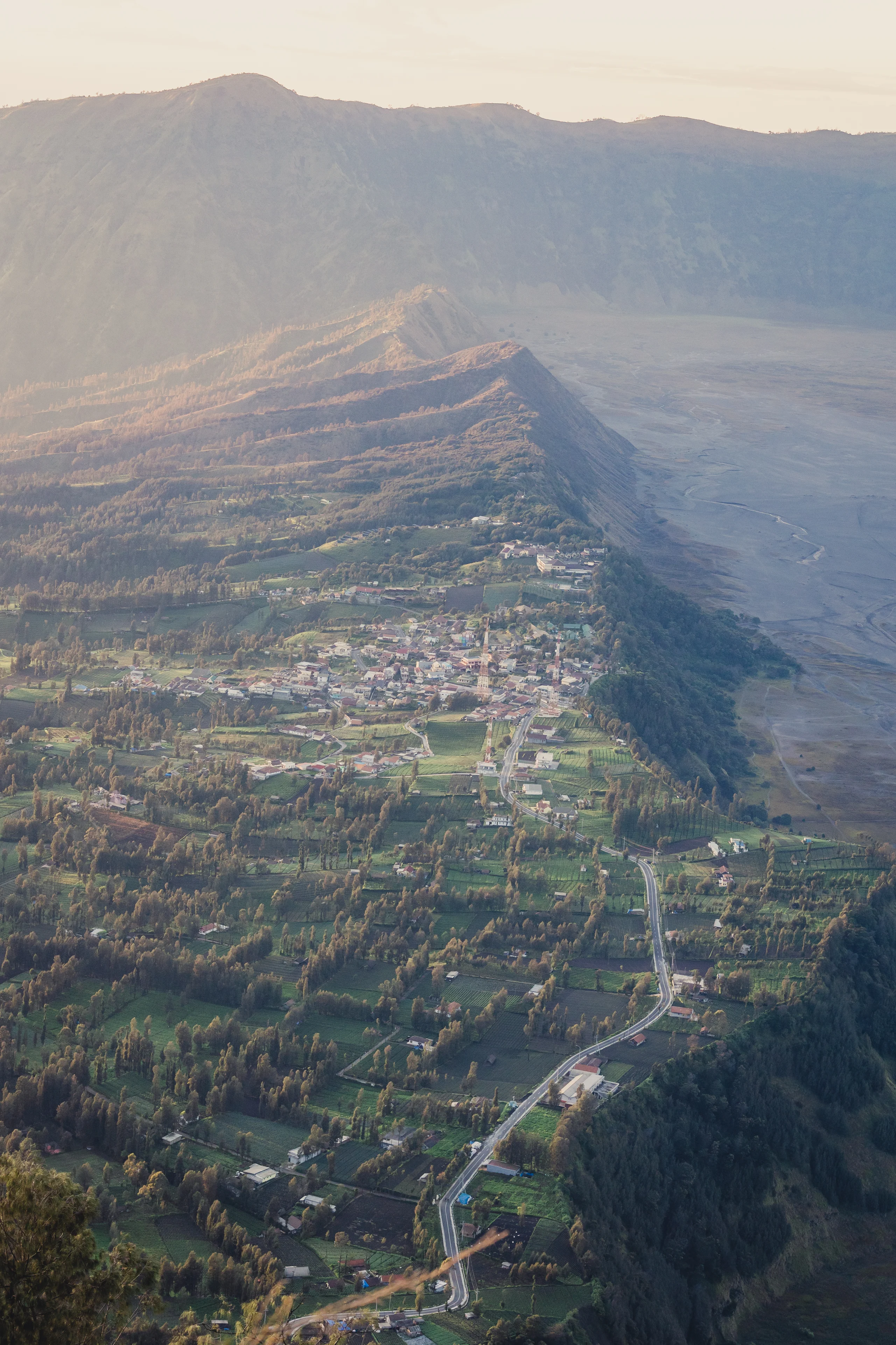 爪哇：山谷与火山